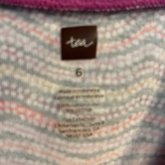 TEA Collection Ruffle Print Wrap Style - Picture 3 of 5